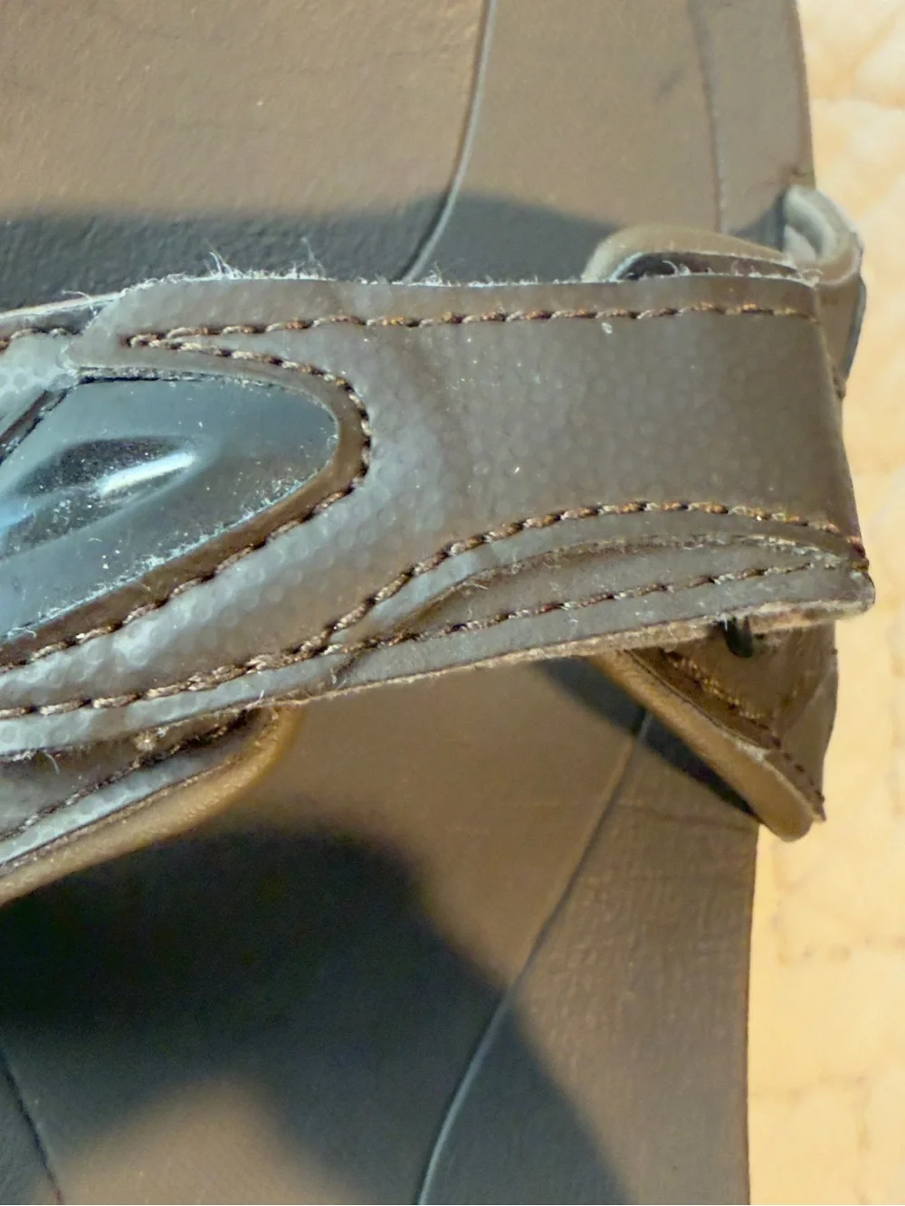 Columbia Men’s  Olive Brown Hook-and-Loop Outdoor Sandals